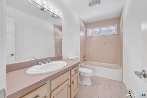 461 Amity Road Woodbridge CT 06525