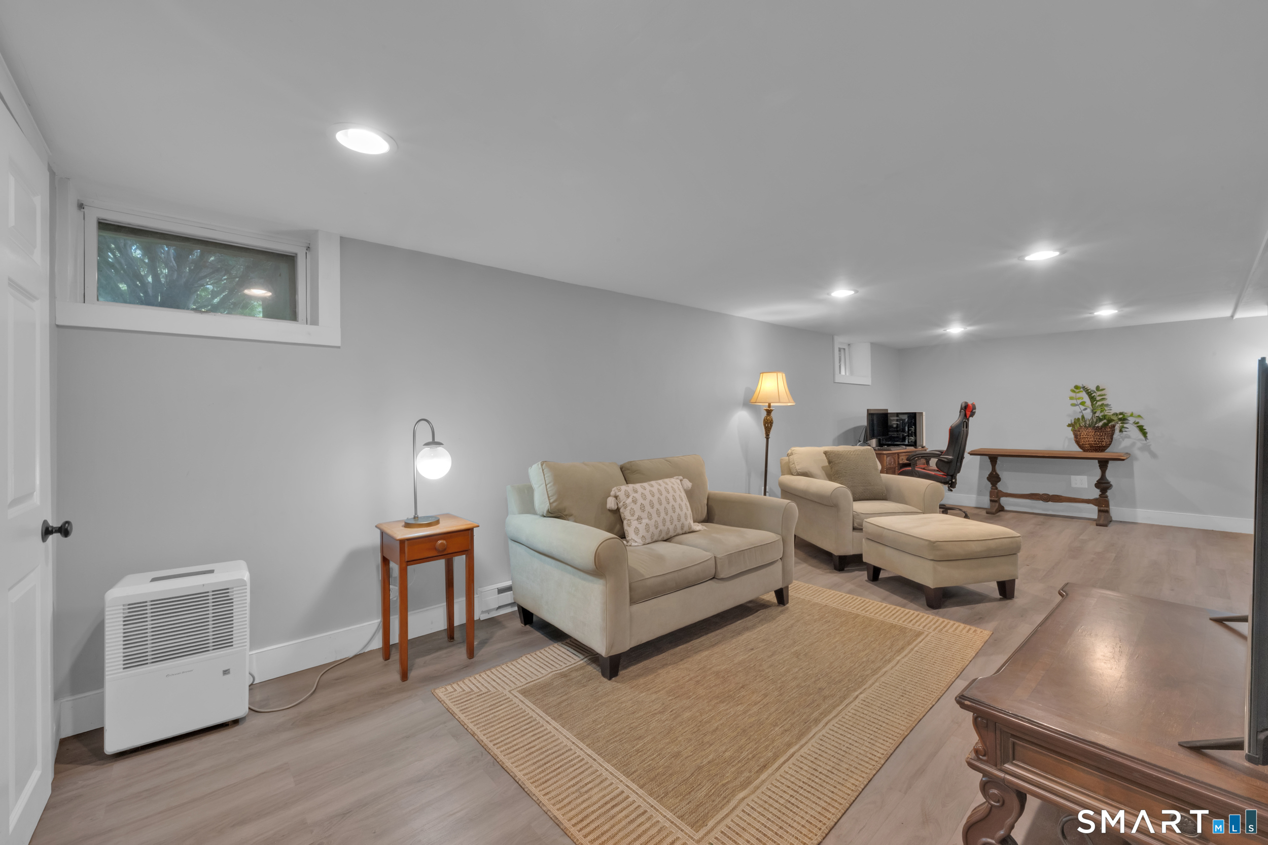 1619 Route 171 Woodstock CT 06281