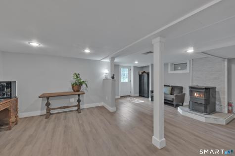 1619 Route 171 Woodstock CT 06281