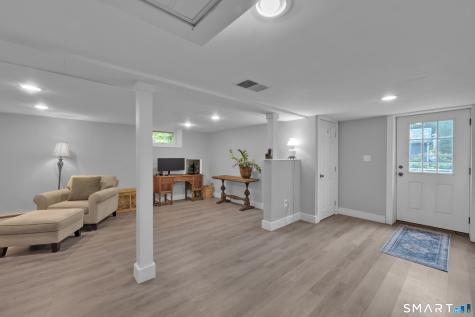 1619 Route 171 Woodstock CT 06281