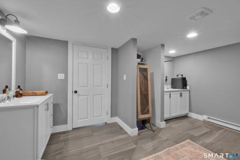 1619 Route 171 Woodstock CT 06281