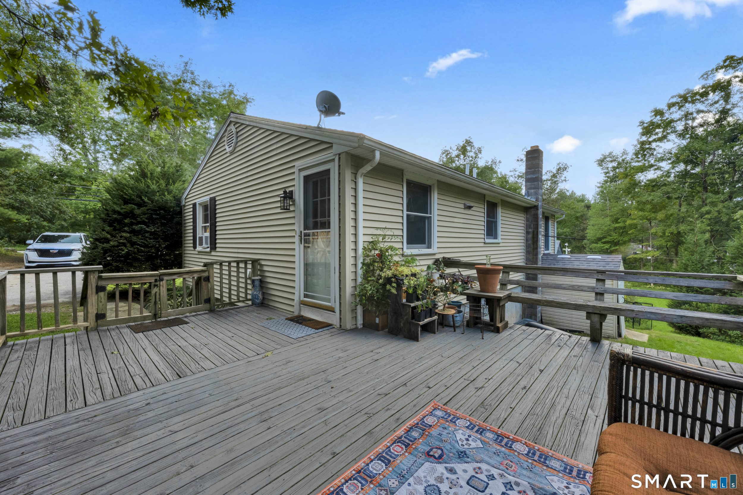 1619 Route 171 Woodstock CT 06281