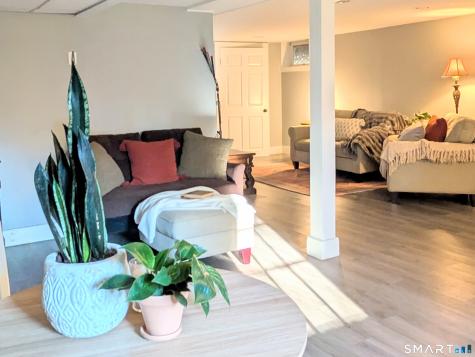 1619 Route 171 Woodstock CT 06281