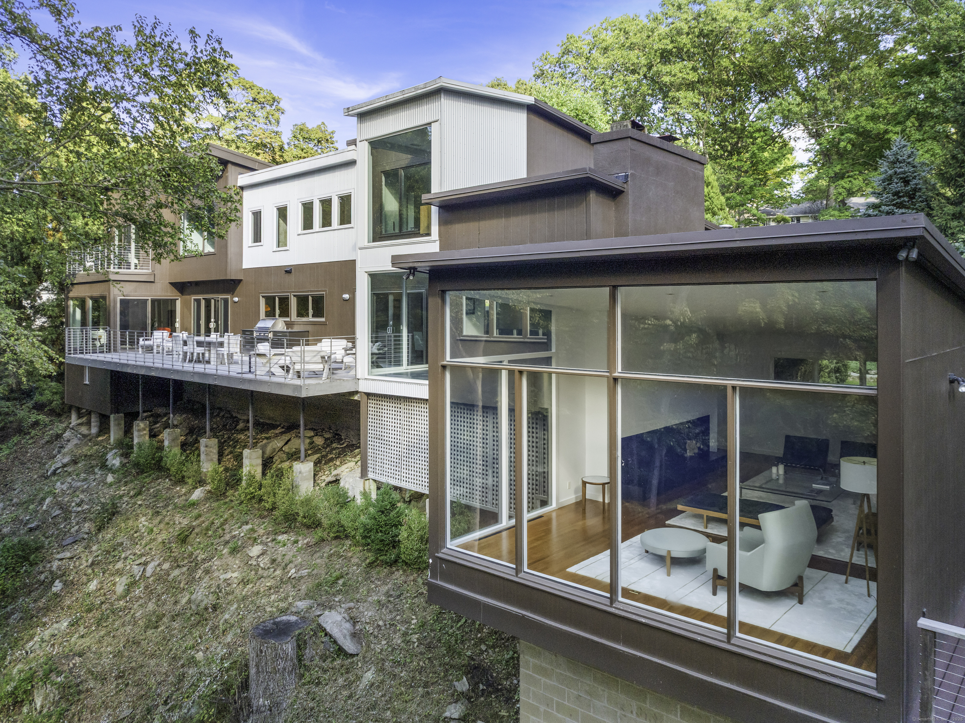 17 Brushy Hill Road Darien CT 06820