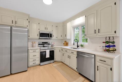 9-A Alice Drive Burlington CT 06013