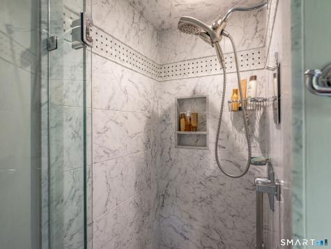 44 Brookmoor Road Avon CT 06001