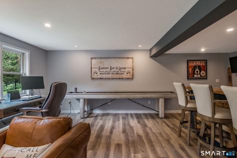 44 Brookmoor Road Avon CT 06001