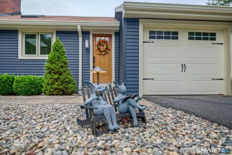44 Brookmoor Road Avon CT 06001