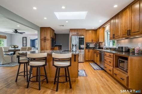 44 Brookmoor Road Avon CT 06001