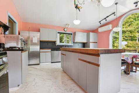 51 Braman Road Waterford CT 06385