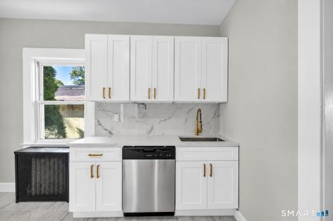 20 Oliver Lane West Haven CT 06516