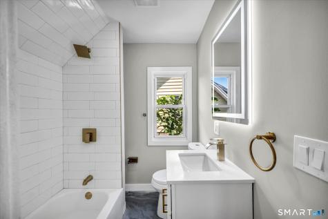 20 Oliver Lane West Haven CT 06516