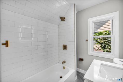 20 Oliver Lane West Haven CT 06516