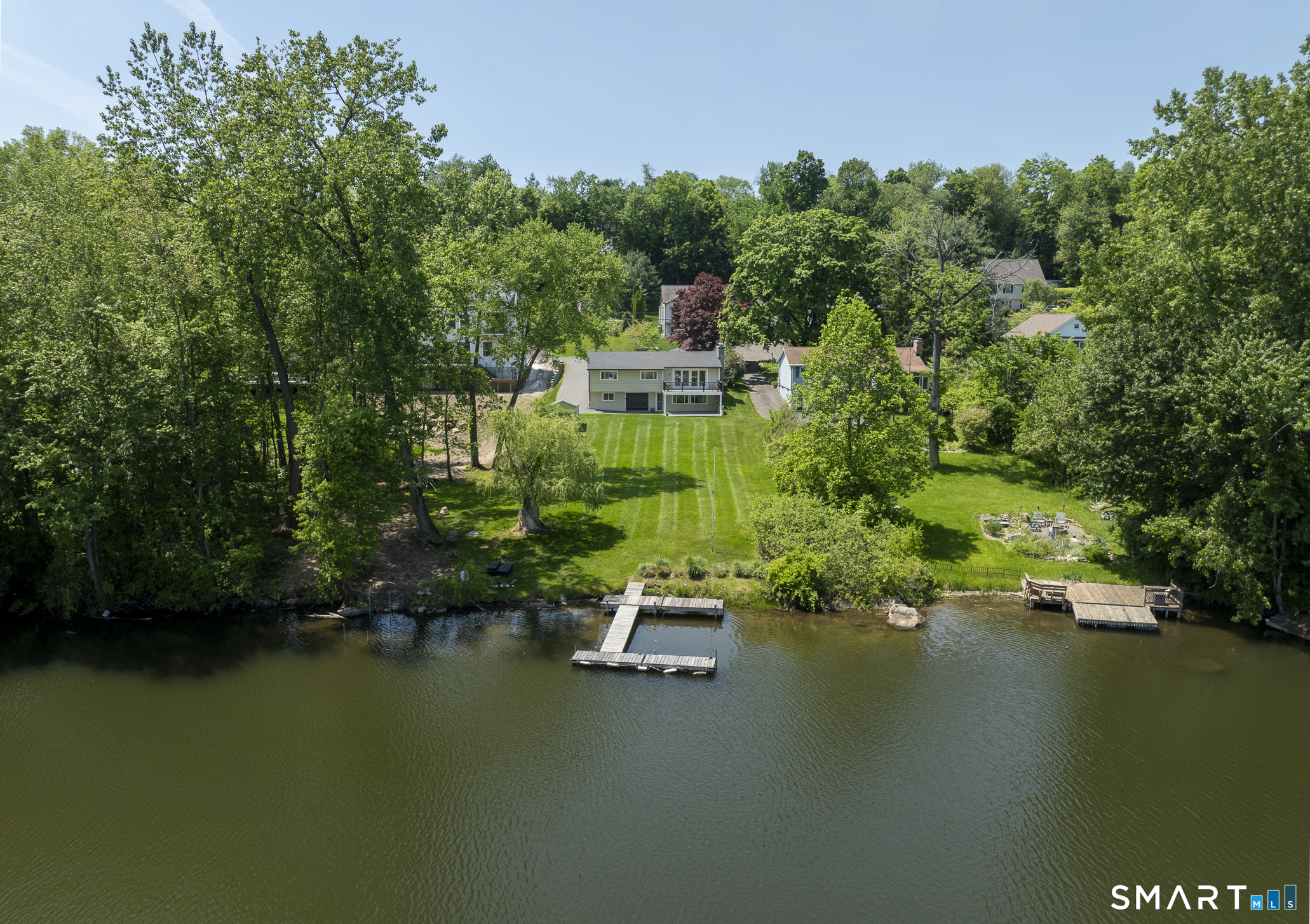 22 North Lake Shore Drive Brookfield CT 06804