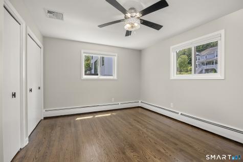 22 North Lake Shore Drive Brookfield CT 06804