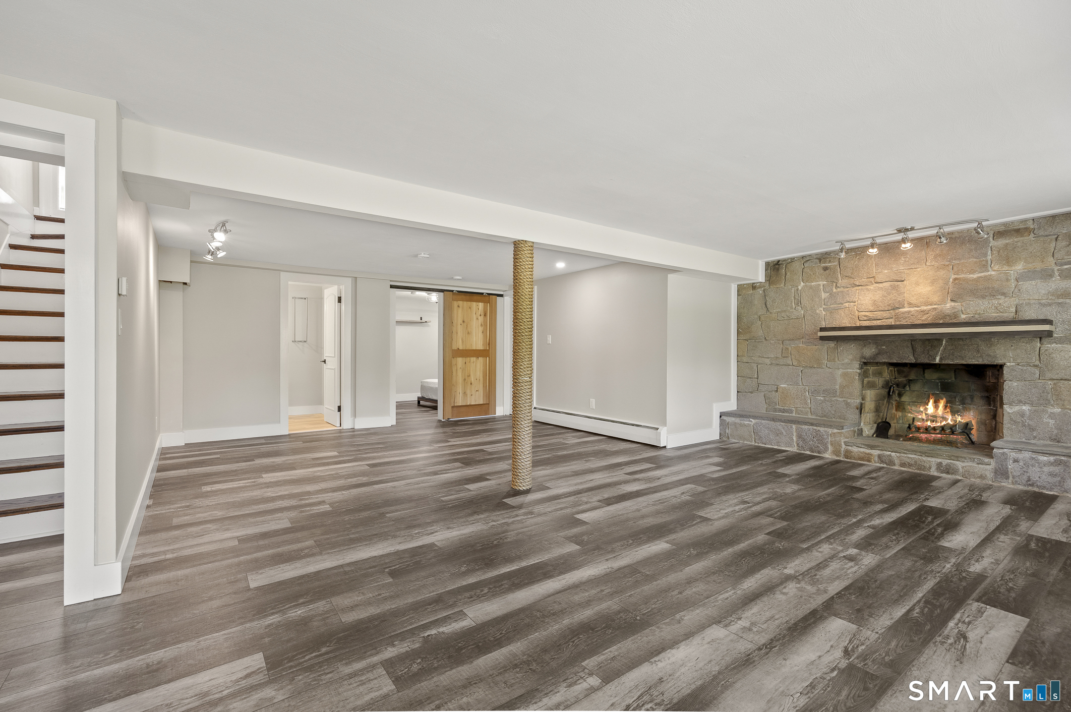 22 North Lake Shore Drive Brookfield CT 06804