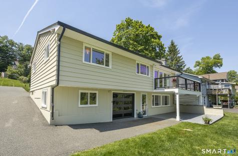22 North Lake Shore Drive Brookfield CT 06804