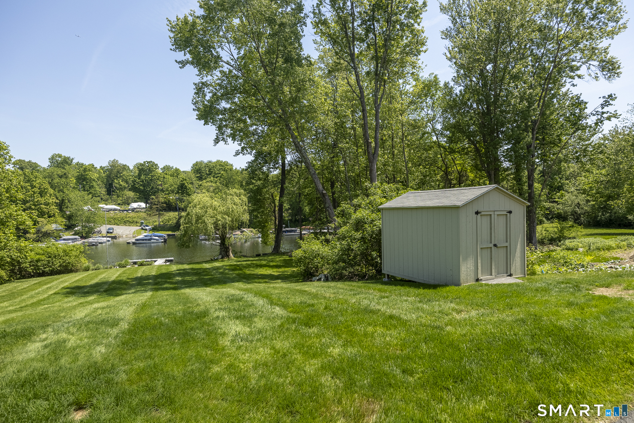 22 North Lake Shore Drive Brookfield CT 06804