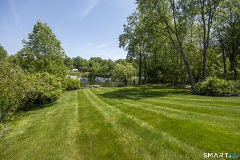 22 North Lake Shore Drive Brookfield CT 06804