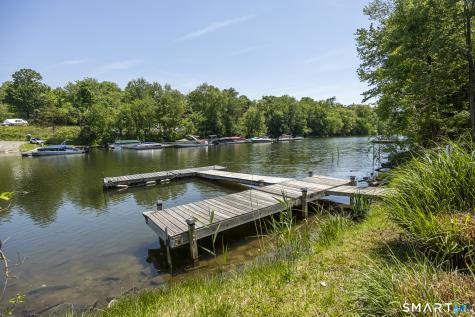 22 North Lake Shore Drive Brookfield CT 06804