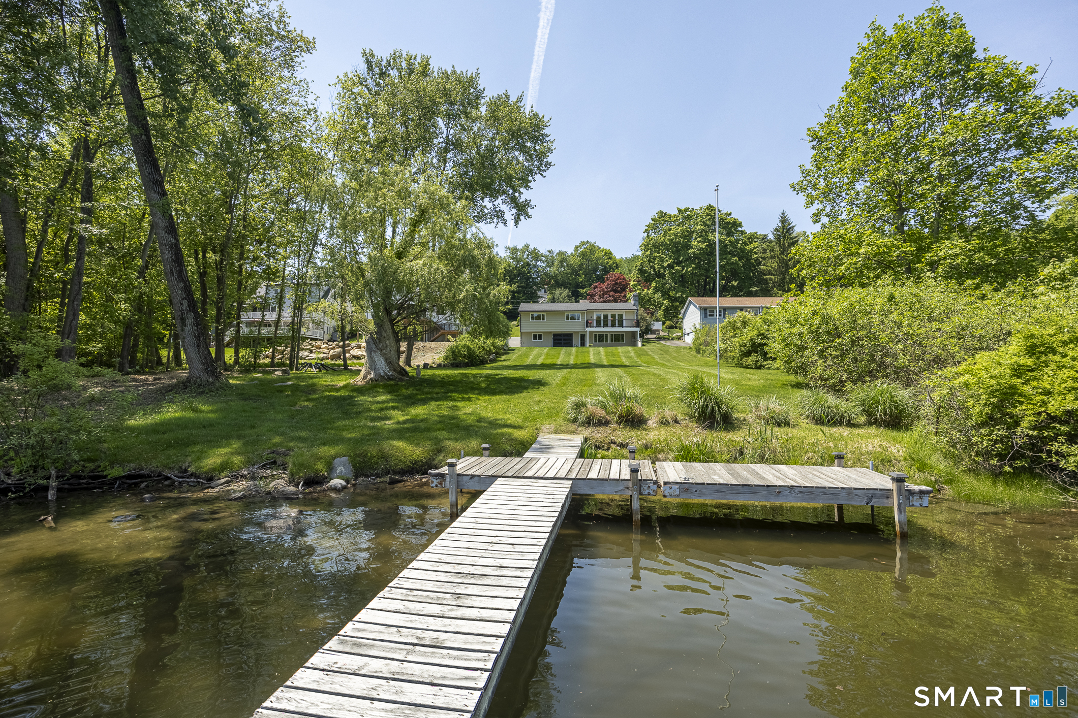 22 North Lake Shore Drive Brookfield CT 06804
