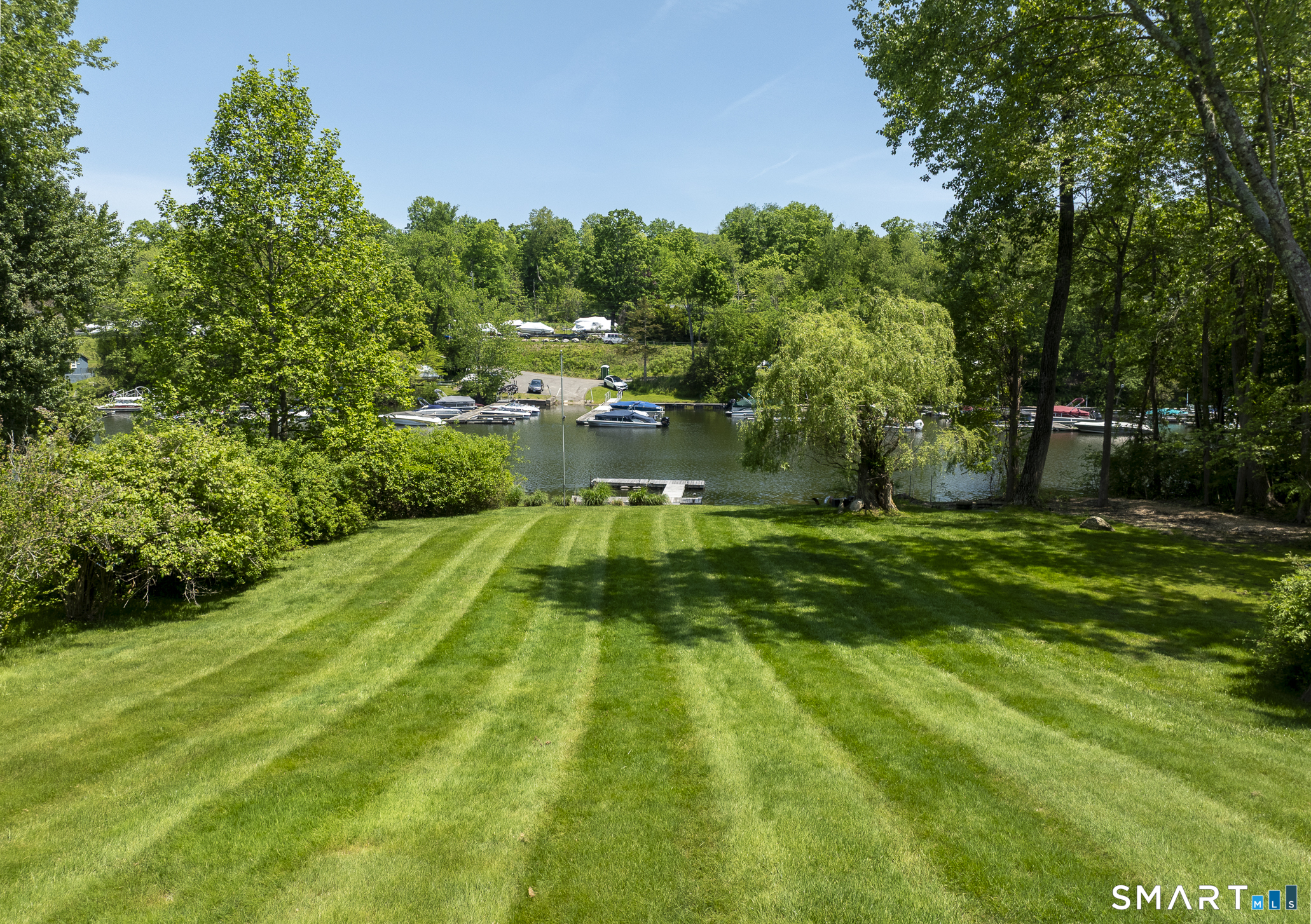 22 North Lake Shore Drive Brookfield CT 06804