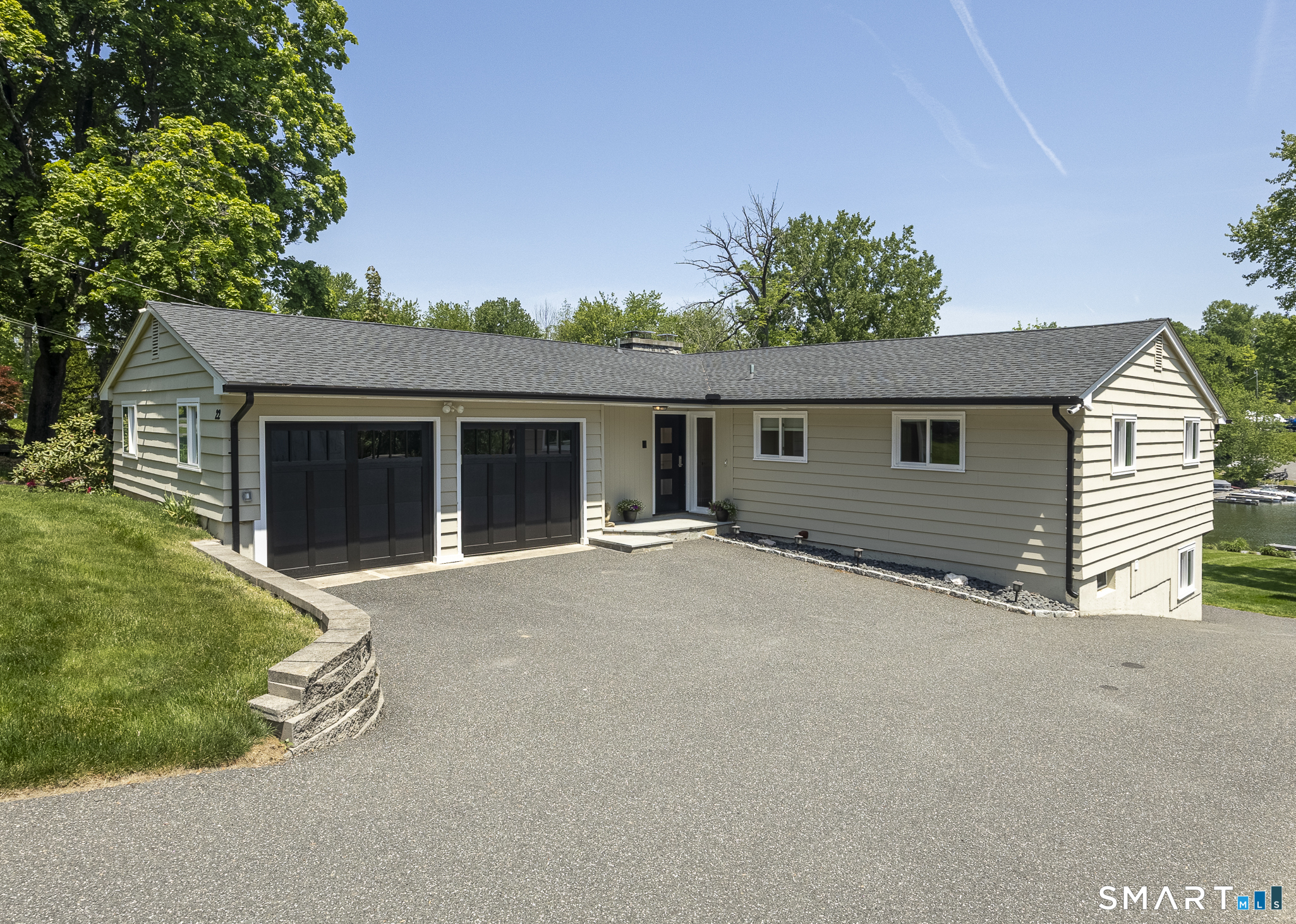 22 North Lake Shore Drive Brookfield CT 06804
