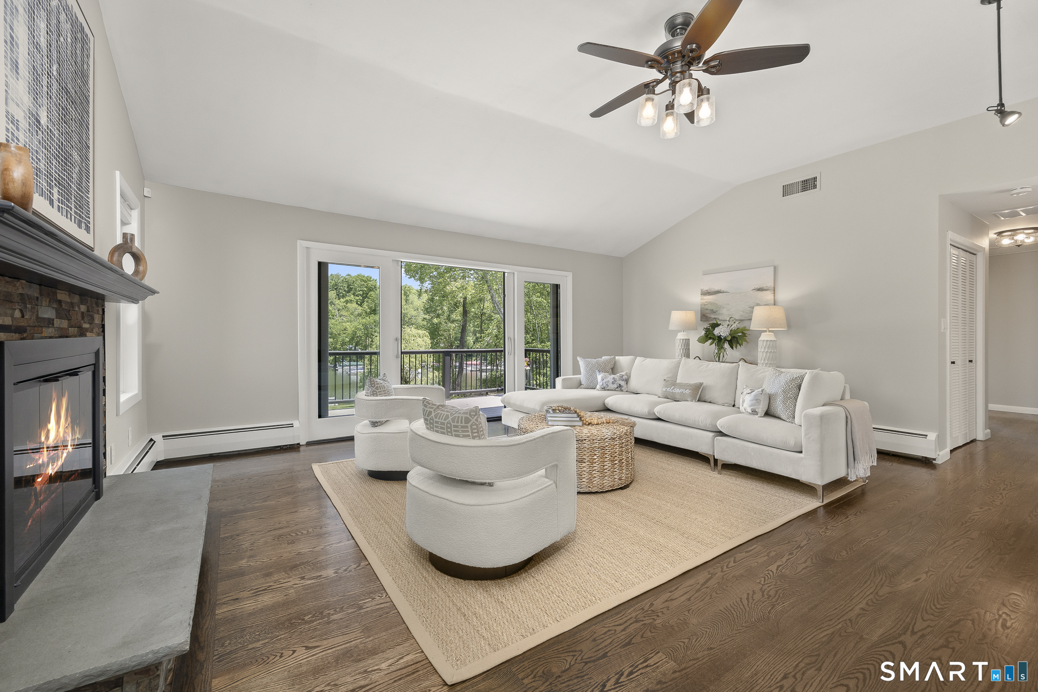 22 North Lake Shore Drive Brookfield CT 06804
