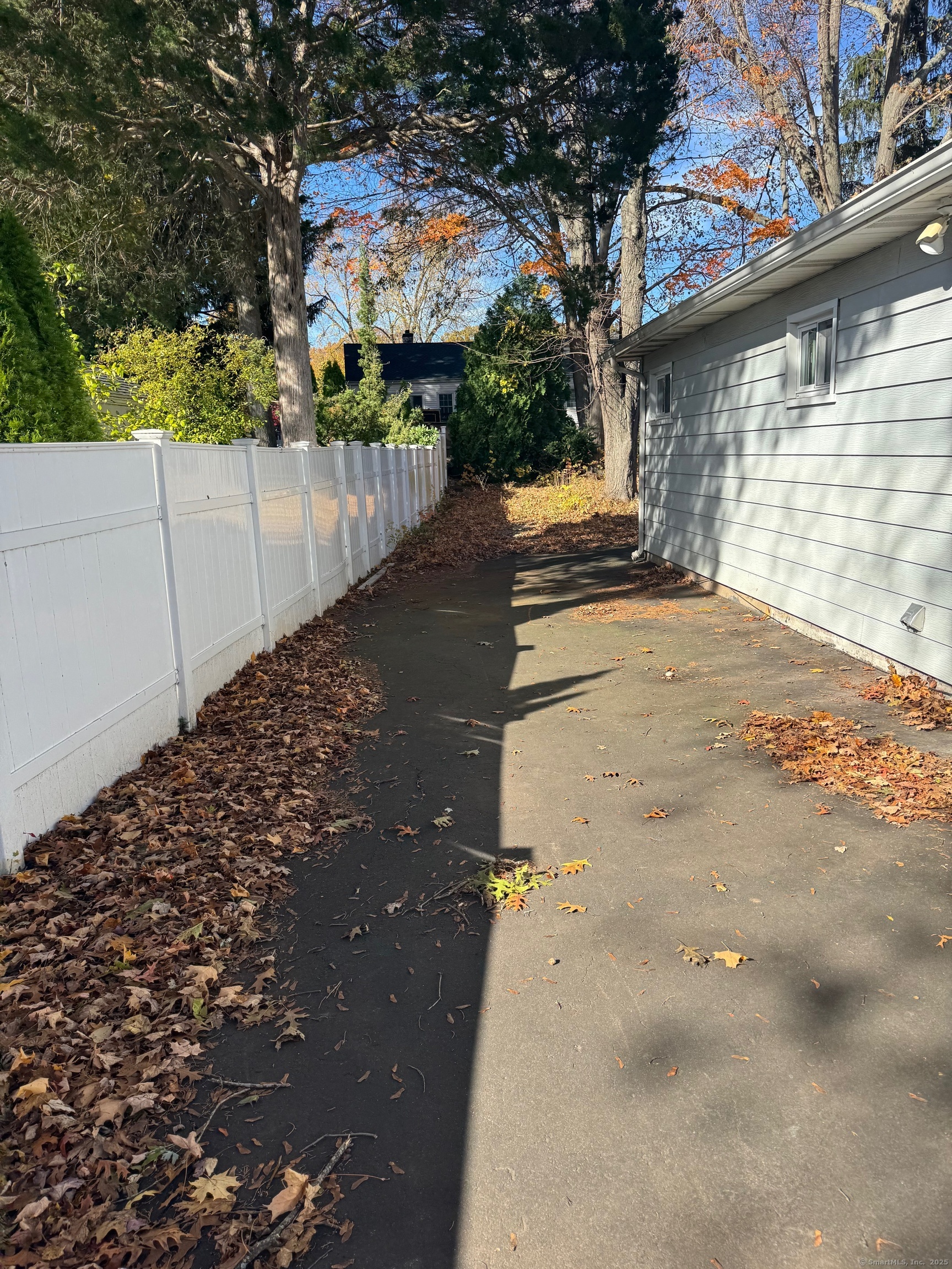 56 Elizabeth Drive Manchester CT 06042