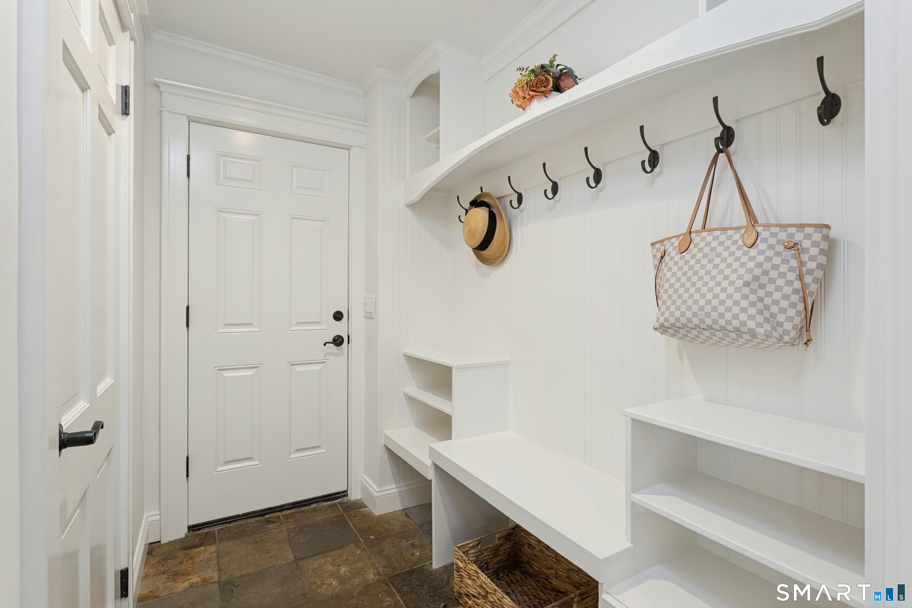 28 Caudatowa Drive Ridgefield CT 06877