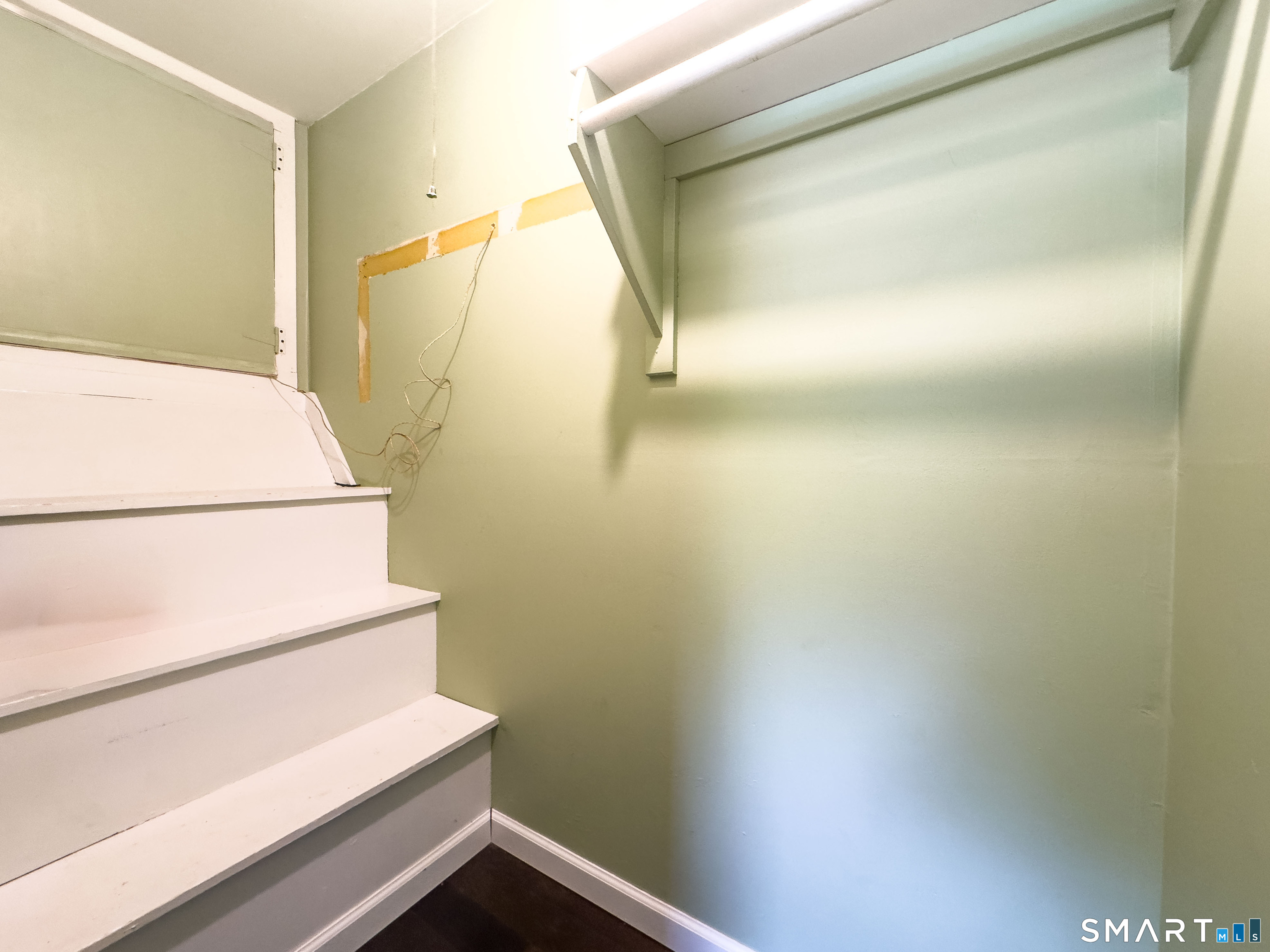 82 Sande Avenue Waterbury CT 06706