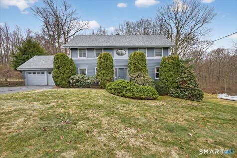 15 Farm Brook Court Hamden CT 06514
