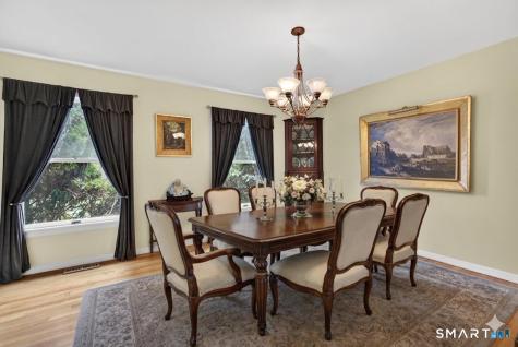 15 Farm Brook Court Hamden CT 06514