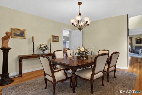 15 Farm Brook Court Hamden CT 06514
