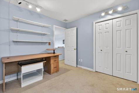15 Farm Brook Court Hamden CT 06514