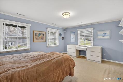 15 Farm Brook Court Hamden CT 06514