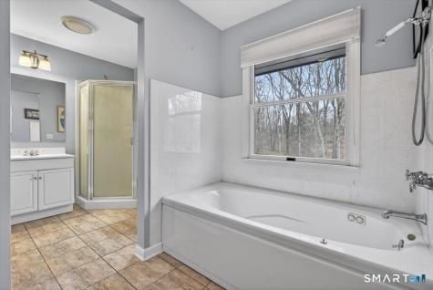 15 Farm Brook Court Hamden CT 06514