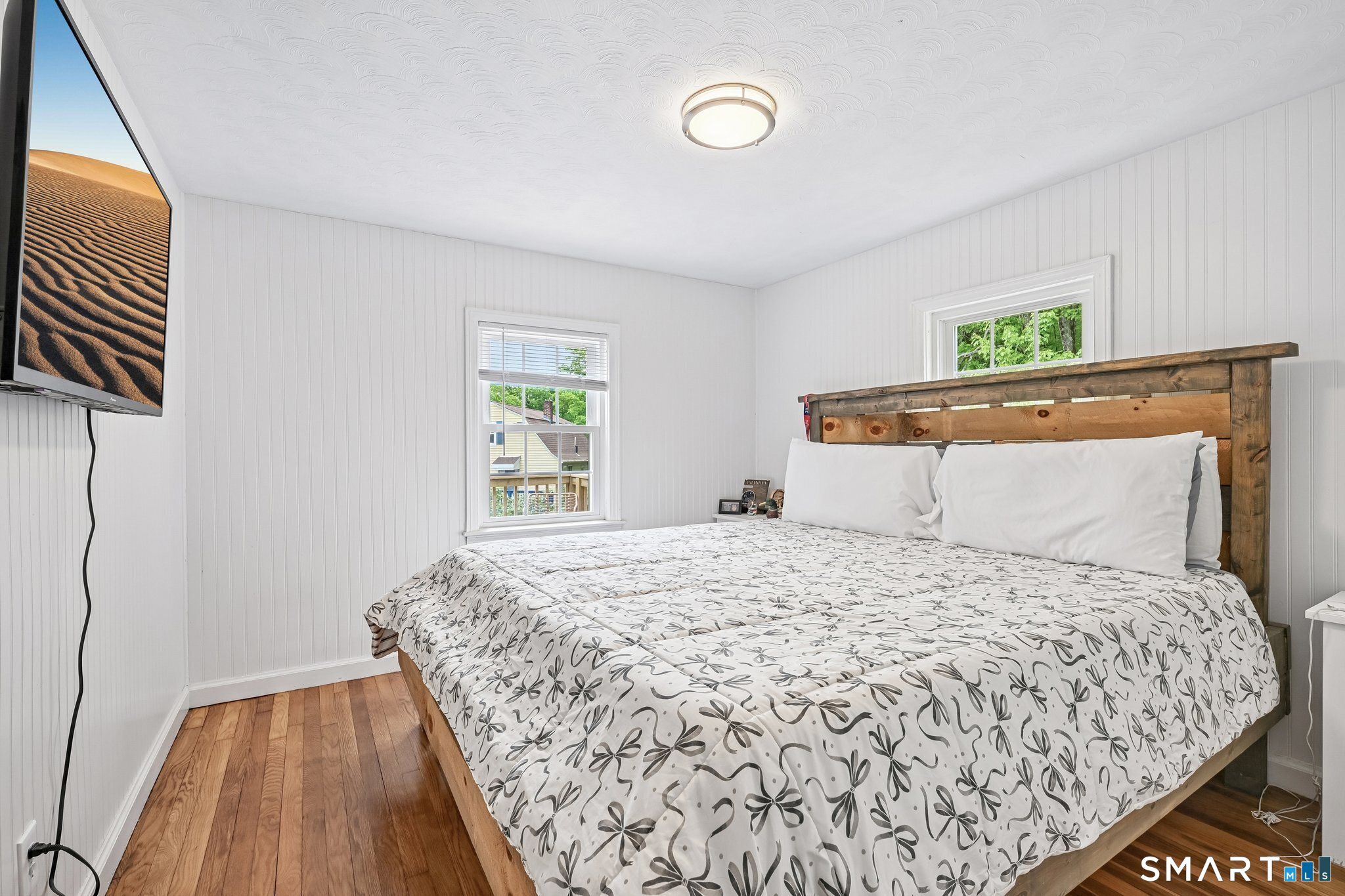 19 Carleton Road Leicester MA 01542