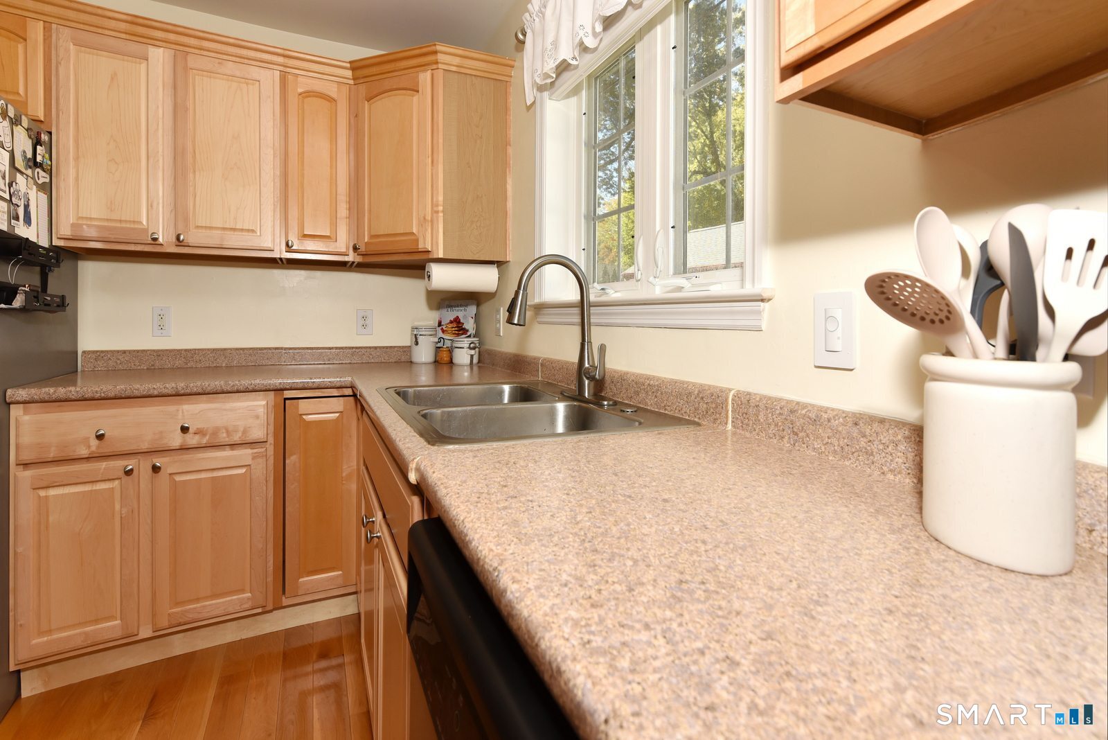 33 Longvue Drive Wethersfield CT 06109