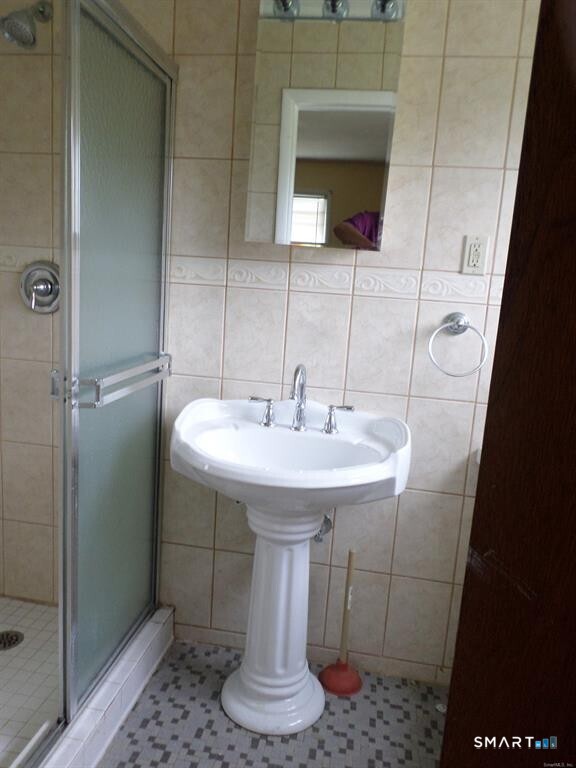 7 Craigmore Road Bloomfield CT 06002