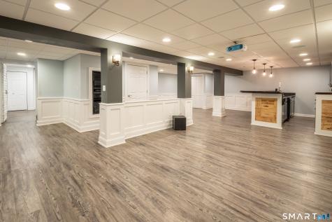 14 North Branch Road Newtown CT 06470