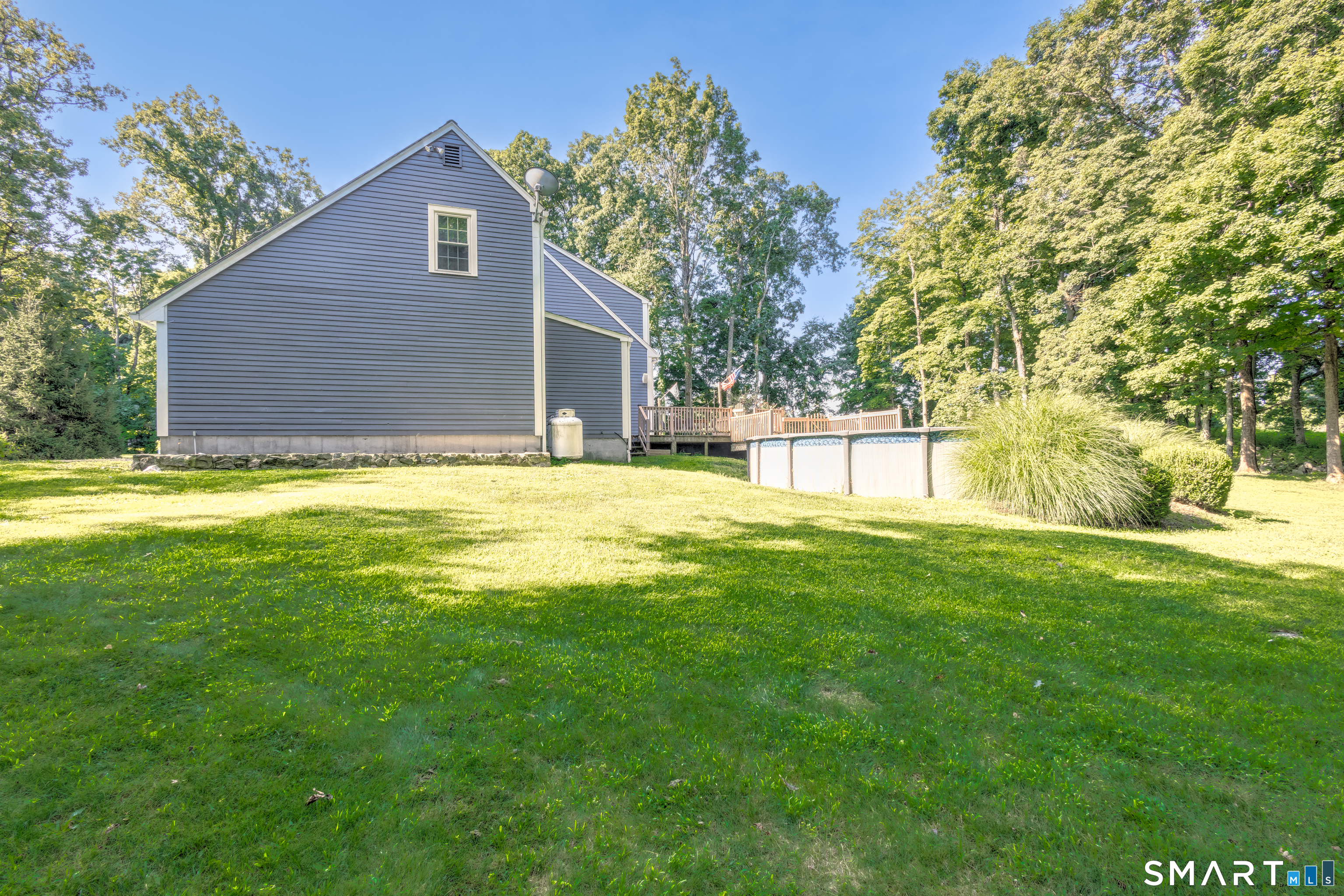 14 North Branch Road Newtown CT 06470