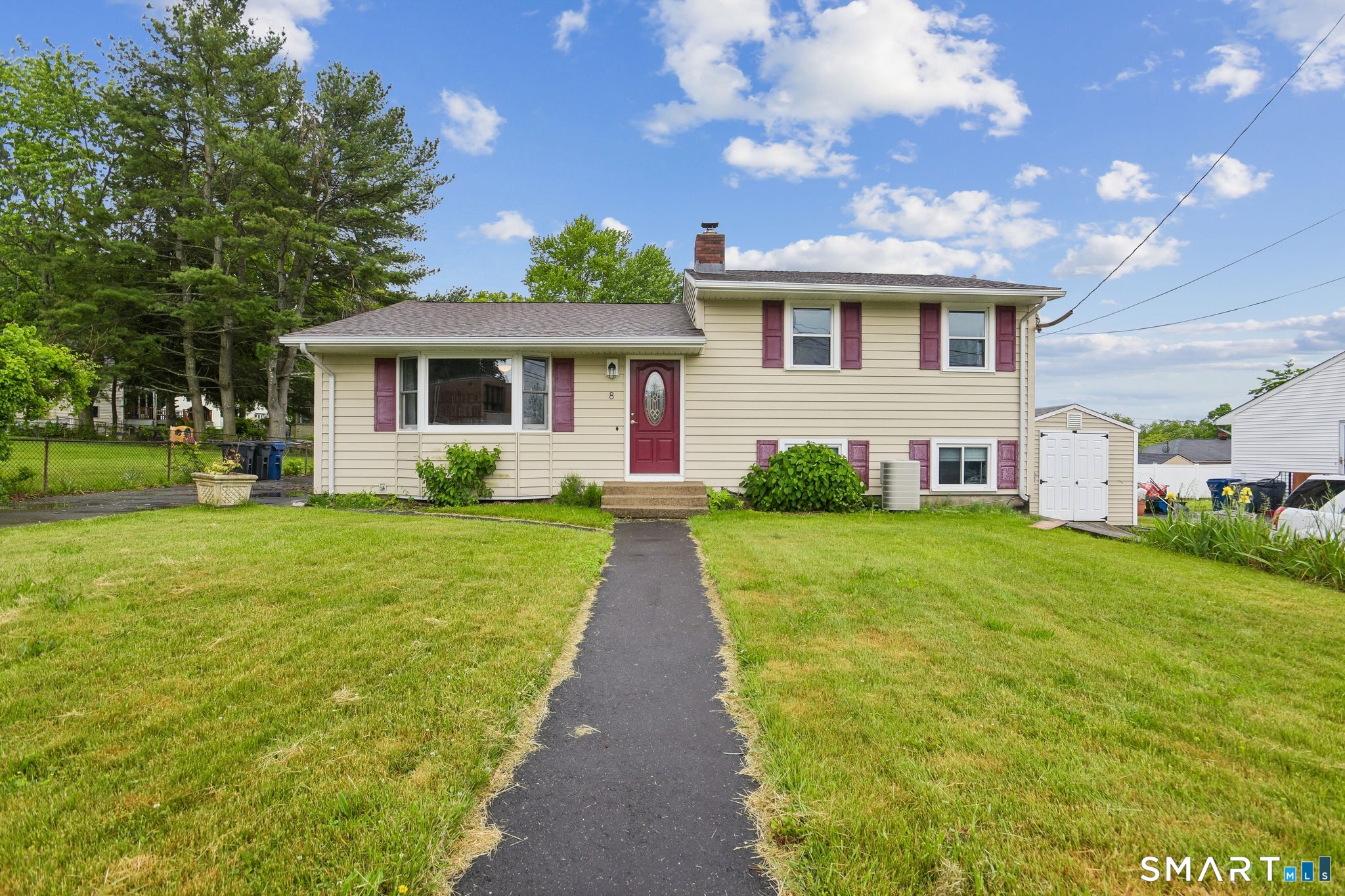 8 Norwell Street West Haven CT 06516