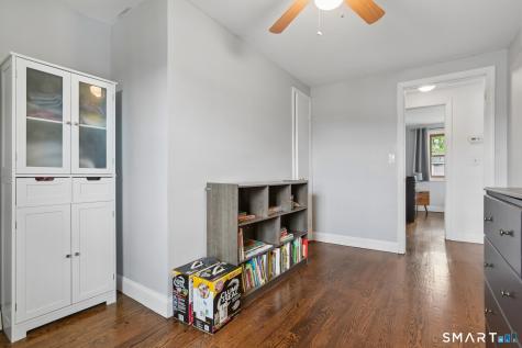 8 Norwell Street West Haven CT 06516