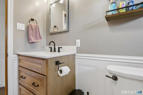 8 Norwell Street West Haven CT 06516