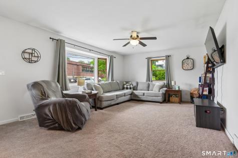 8 Norwell Street West Haven CT 06516