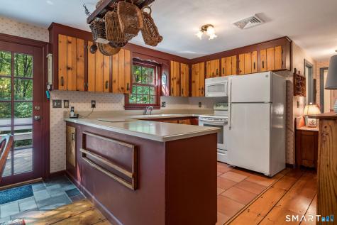 345 Nut Plains Road Guilford CT 06437