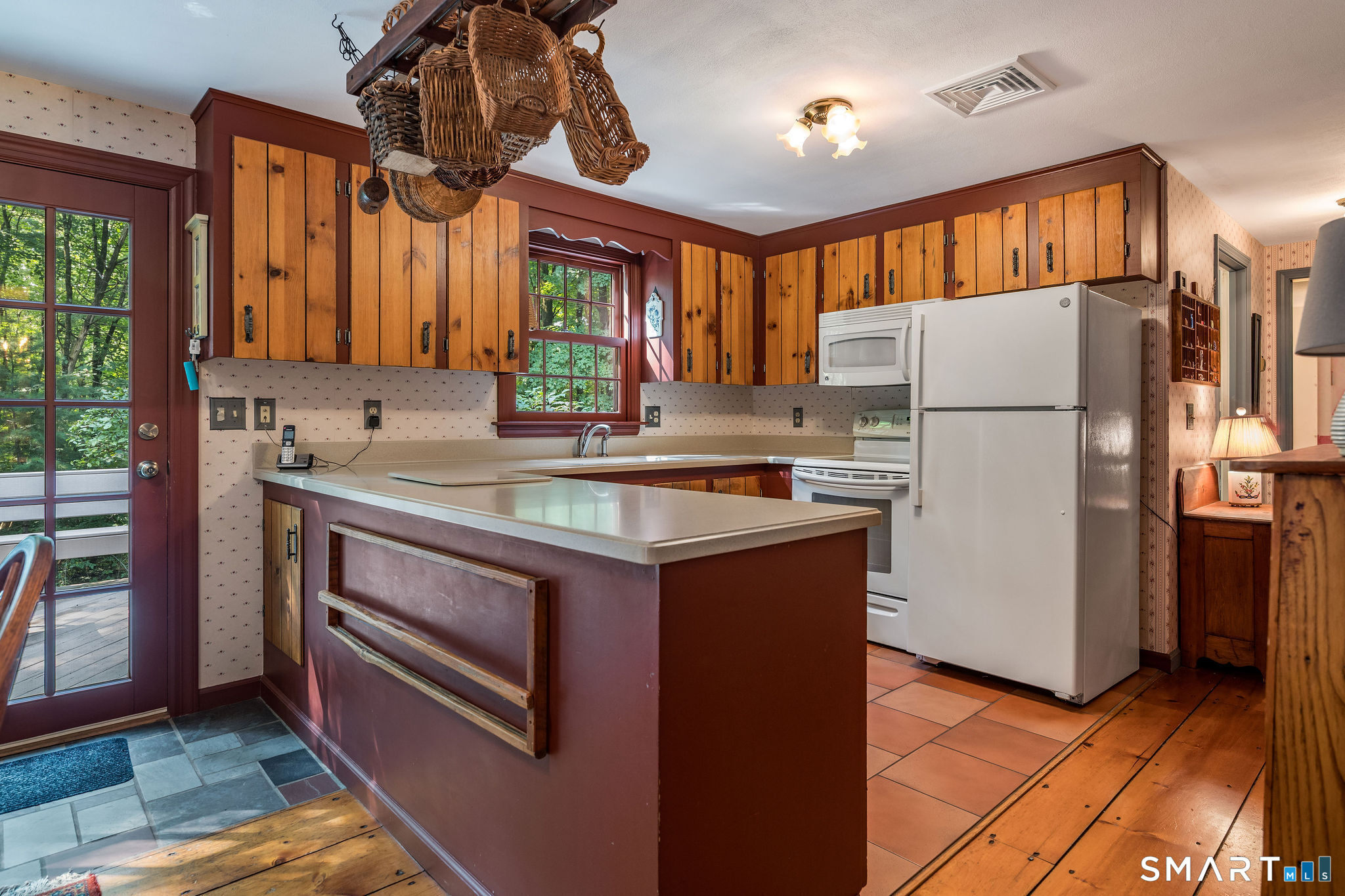 345 Nut Plains Road Guilford CT 06437
