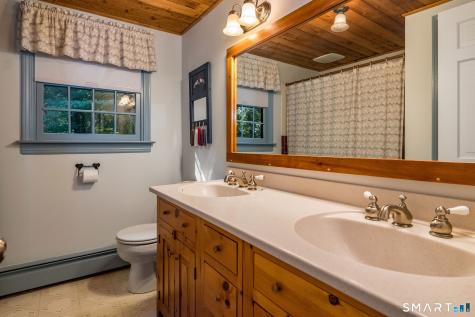 345 Nut Plains Road Guilford CT 06437