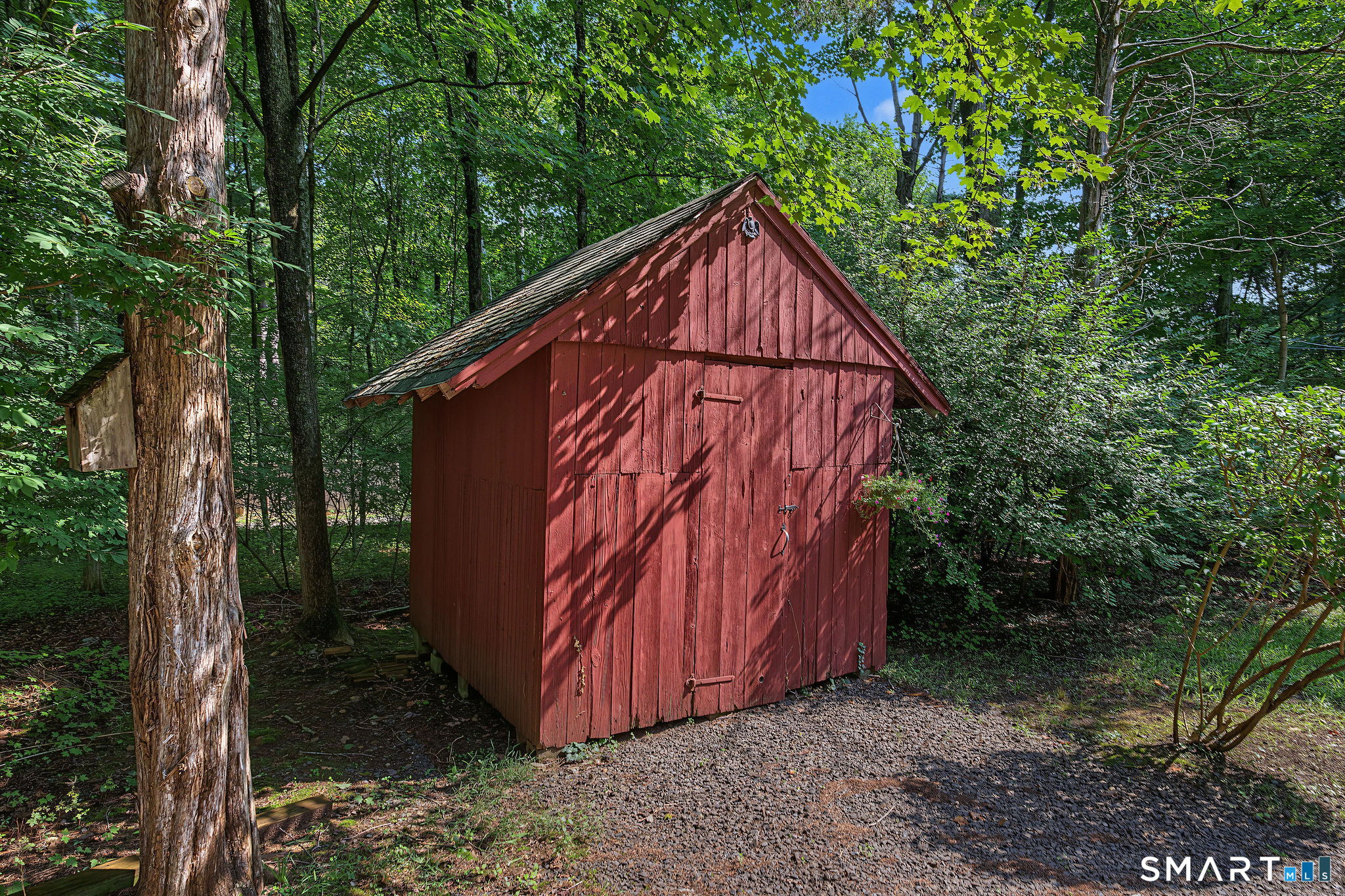 345 Nut Plains Road Guilford CT 06437